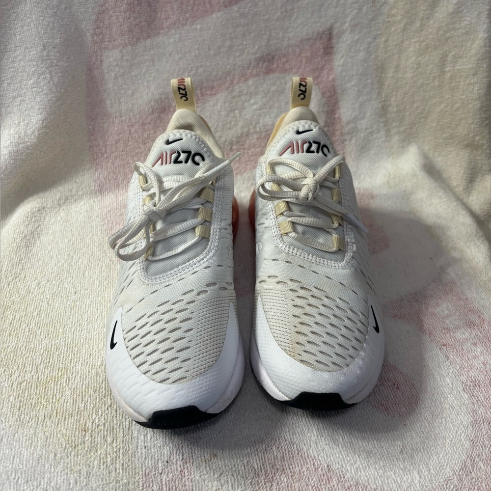 Nike Air Max 270
White Pale Ivory Women’s Sz 6